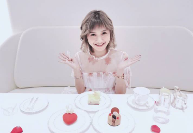 大胃王密子君与饲养员疑分手,神情落寞.回忆二人过往,不禁令人唏嘘