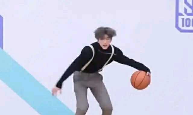 从全民偶像到全民diss,蔡徐坤人气不断下滑,ikun表示