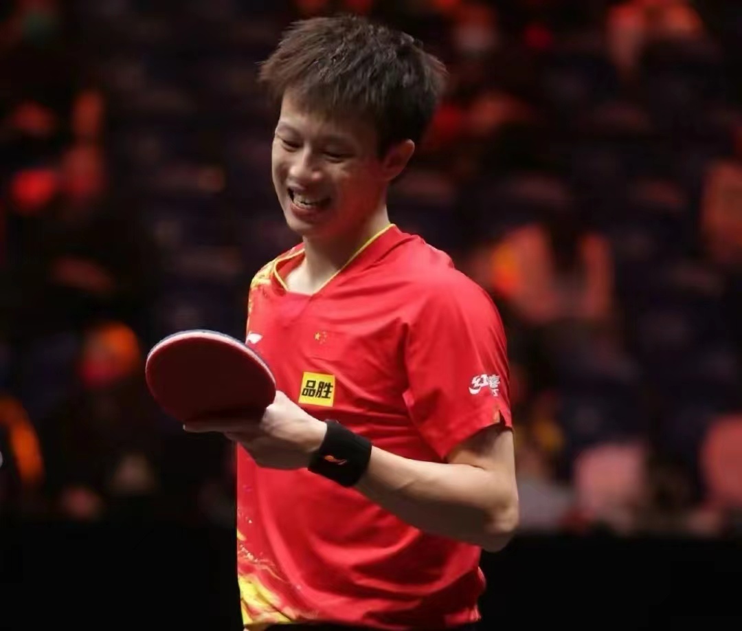 林高远15场单打零冠收场,6次首轮出局,7次输掉外战,内战也外行 哔哩哔哩