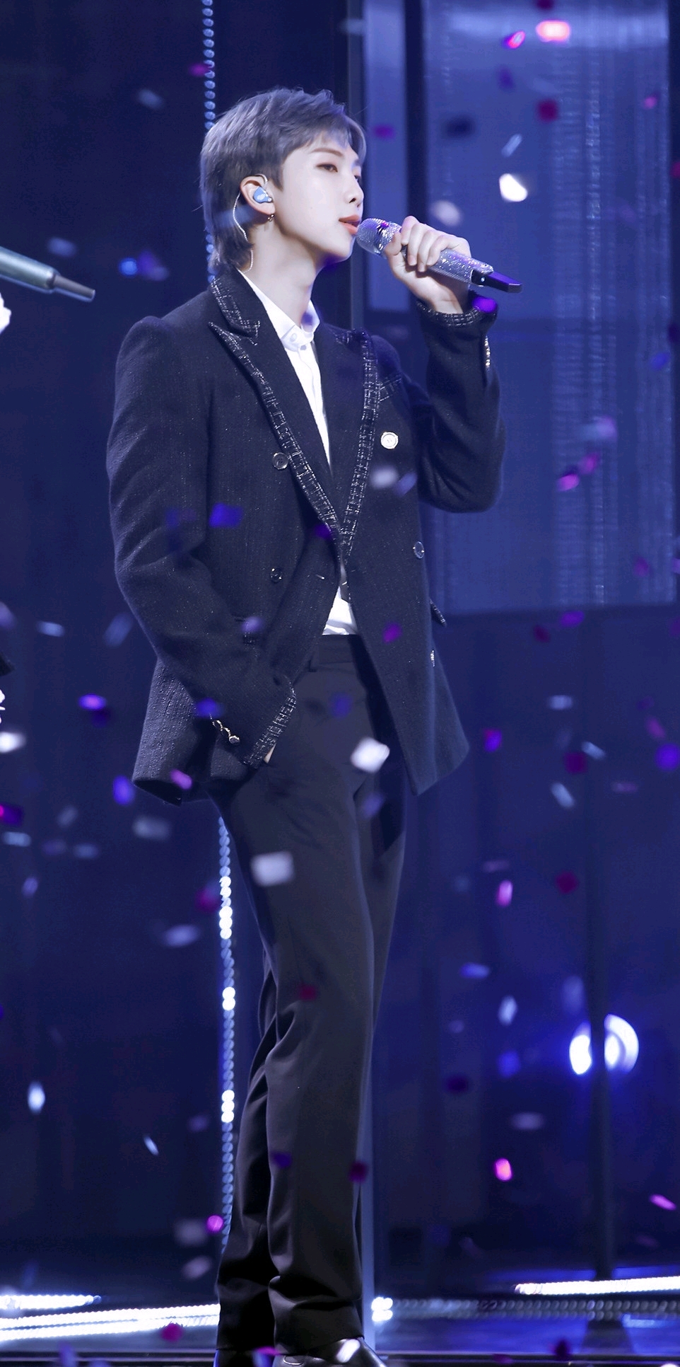 【 防弹少年团 bts / 金南俊 / 金硕珍 】红玫瑰与白玫瑰 1