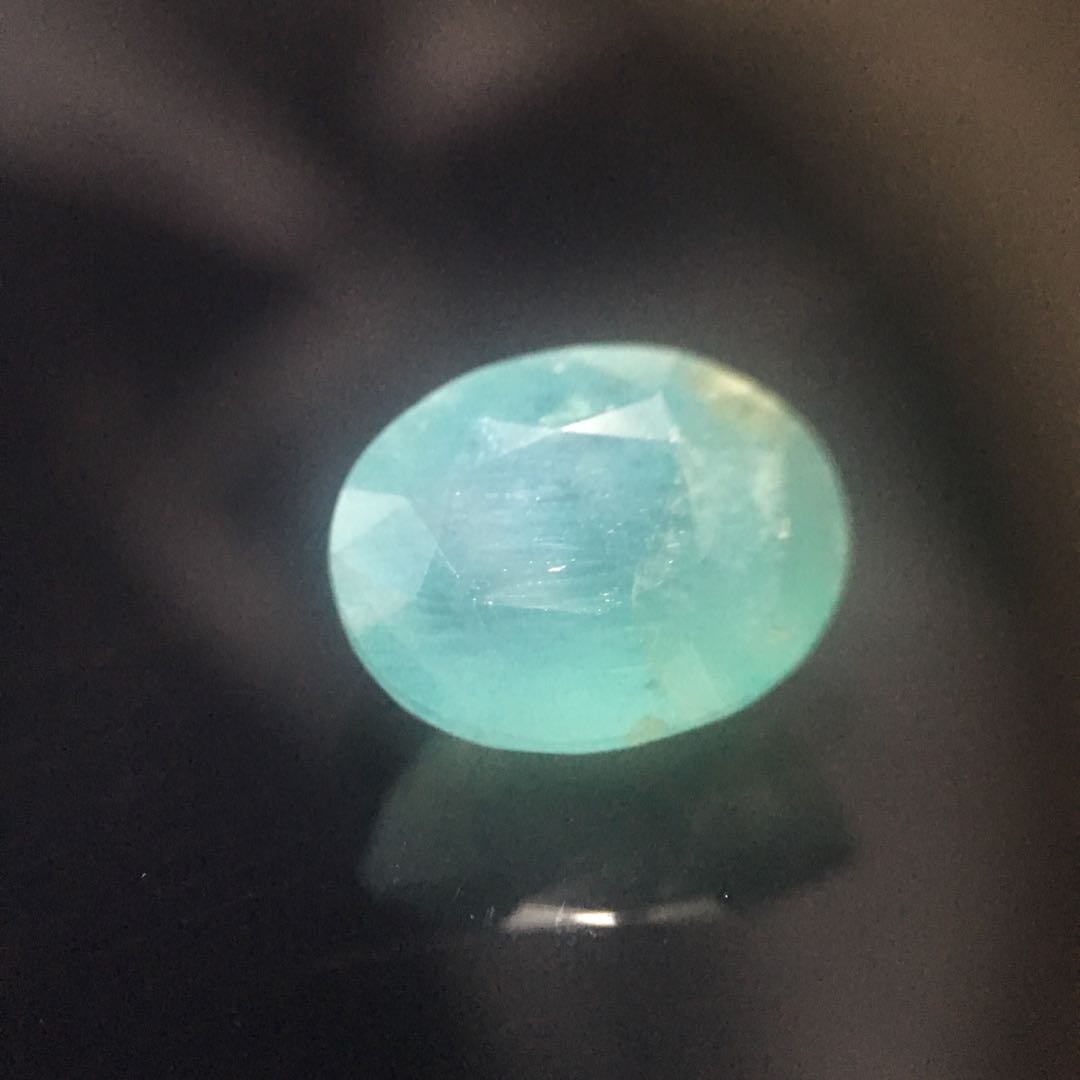 世界第二贵宝石硅硼镁铝矿