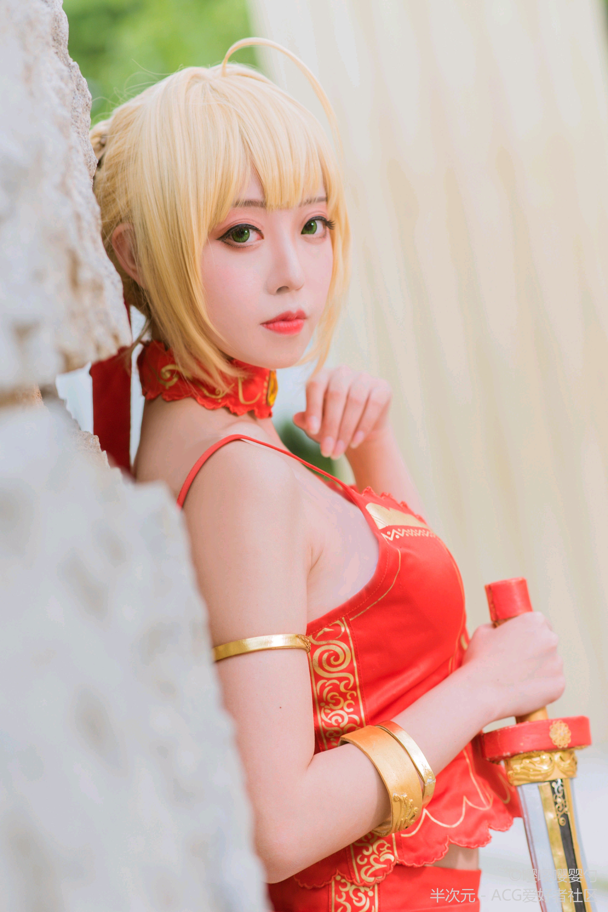 小姐姐又又又cos穹妹拉