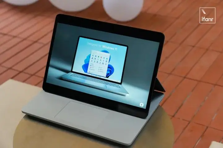 ブラック系新しく着き NENE様専用 Surface Laptop Studio ノートPC PC