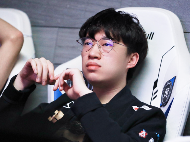 你可以永远相信李元浩!连续两周登上最佳阵容!小虎成为队伍超人 哔哩哔哩