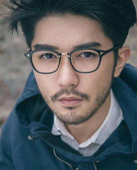 香港小学老师签约国际公司当男模，这张脸凭什么逆袭？