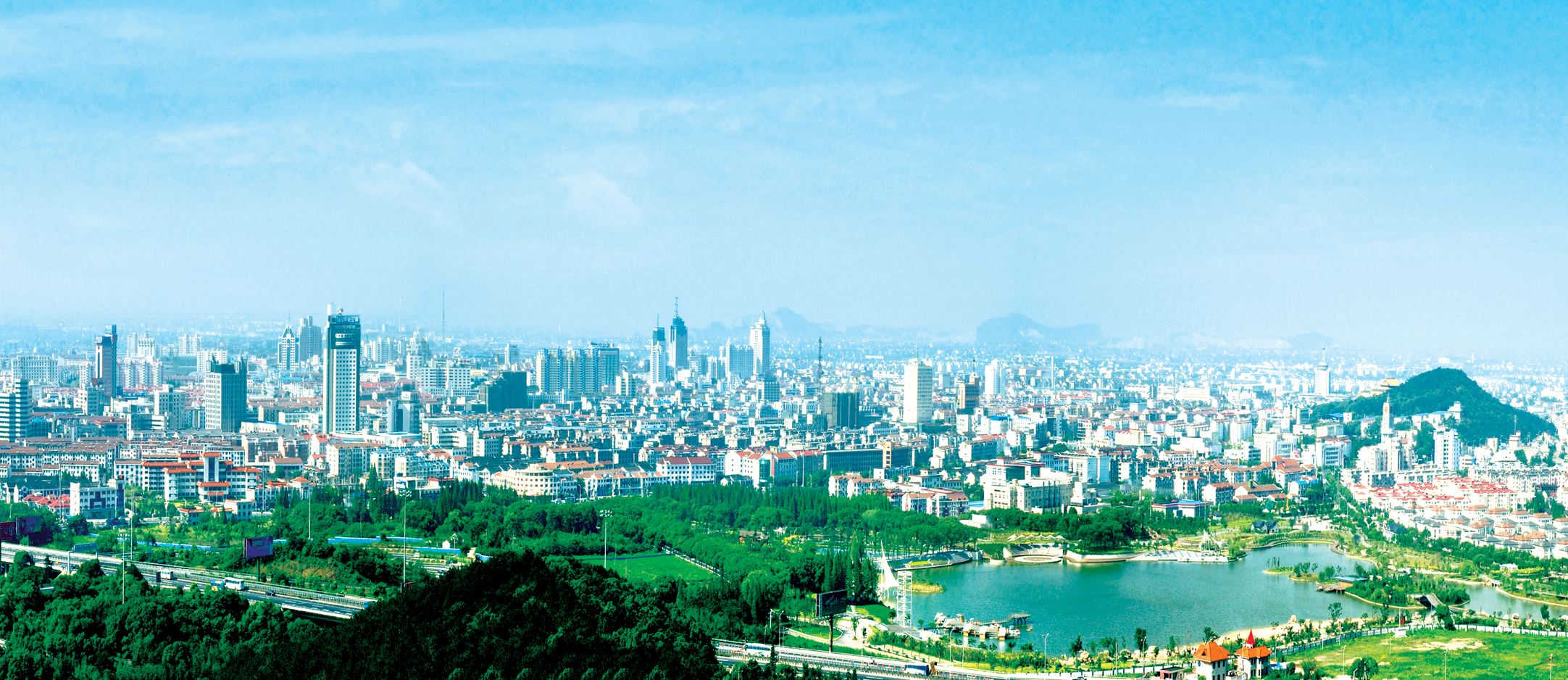 江阴市,因地处"大江之阴"而得名,是一座滨江港口花园城市,江阴位于