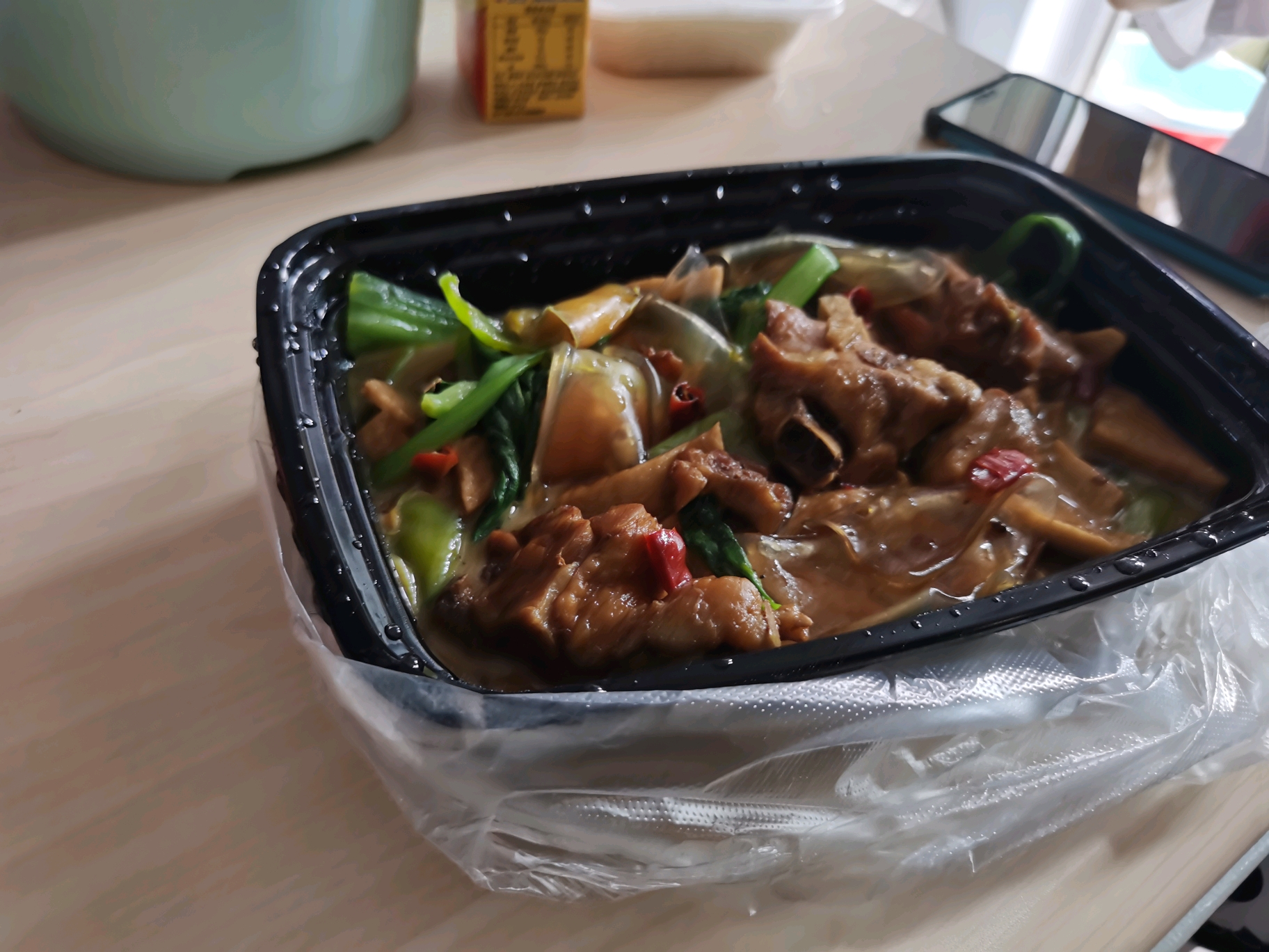 炒鸡(下课时间太晚了,食堂都是新生,最后选择点外卖)