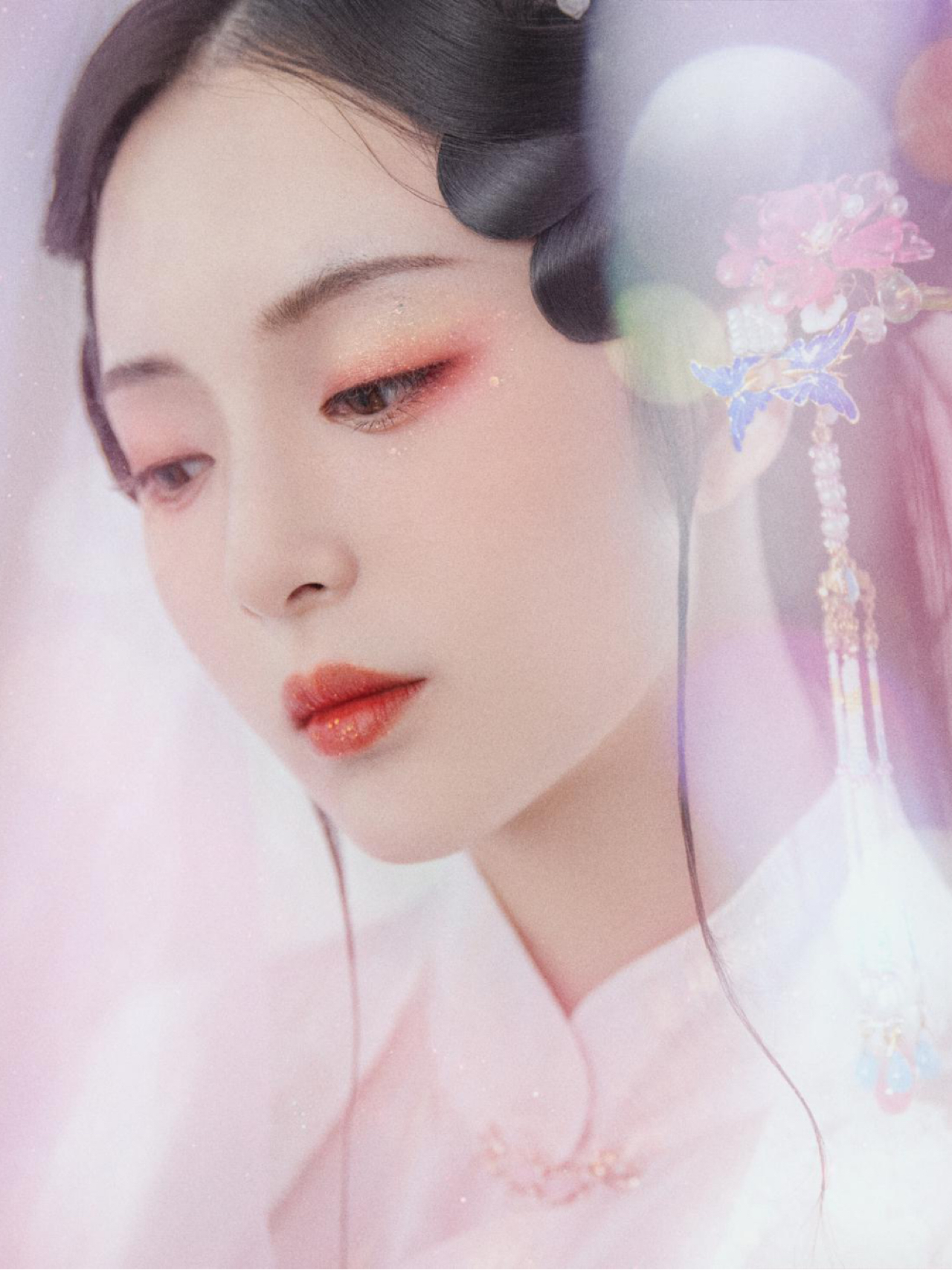 盘子女人坊古装摄影流光溢彩的梦幻意境