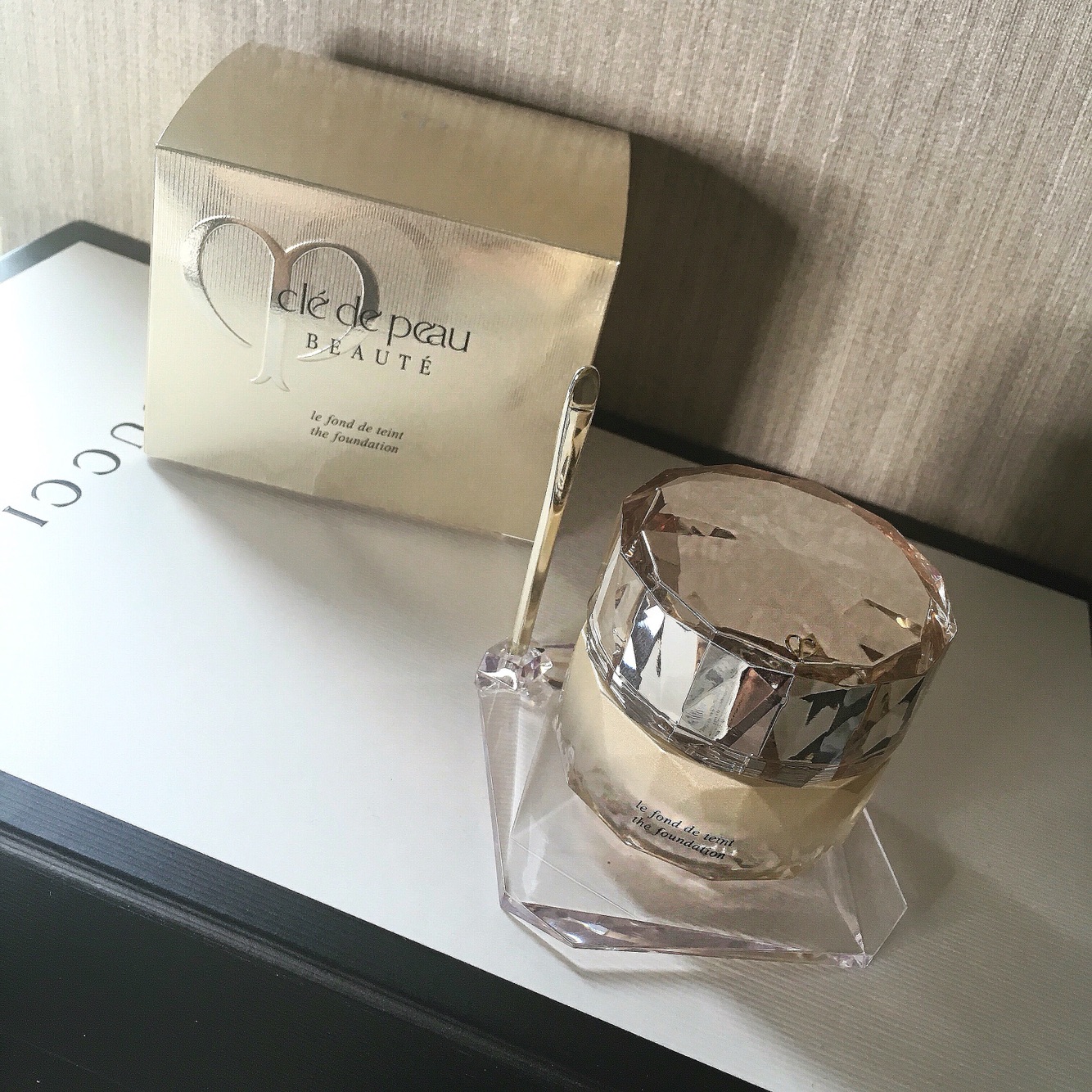 世界上最贵的天价粉霜Cpb功课~宛如你的第二