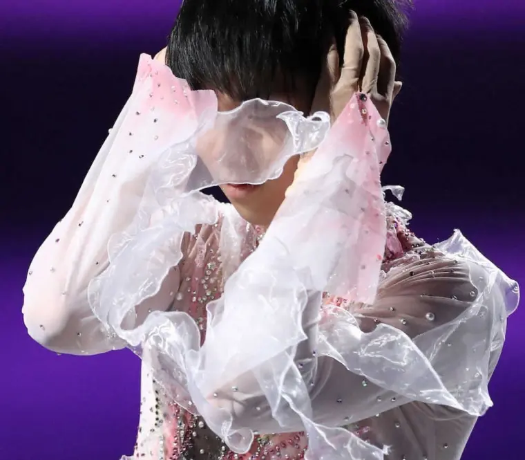 YUZU`LL BE BACK - 羽生結弦写真集2018~2019 (Dancin`on The Edge2) - 哔哩哔哩 YUZU`LL BE BACK - 羽生結弦写真集2018~2019 (Dancin`on The Edge2) - 哔哩哔哩