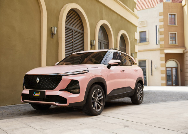 宝骏新款"超元气suv"命名为"rs-3 sooda",释放青春正能量