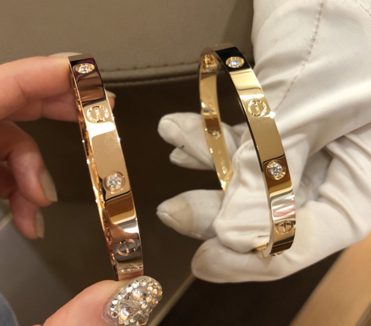 【深入分析】卡地亚4钻手镯多少钱?哪里能定制?