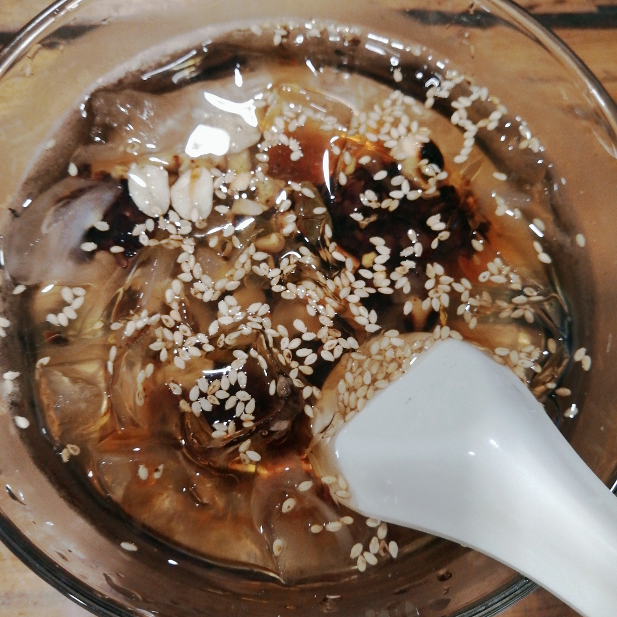 4 早餐:自制豆浆 咸蛋黄肉粽 午餐:家常菜(玉米炖排骨,螺肉,鸡蛋炒