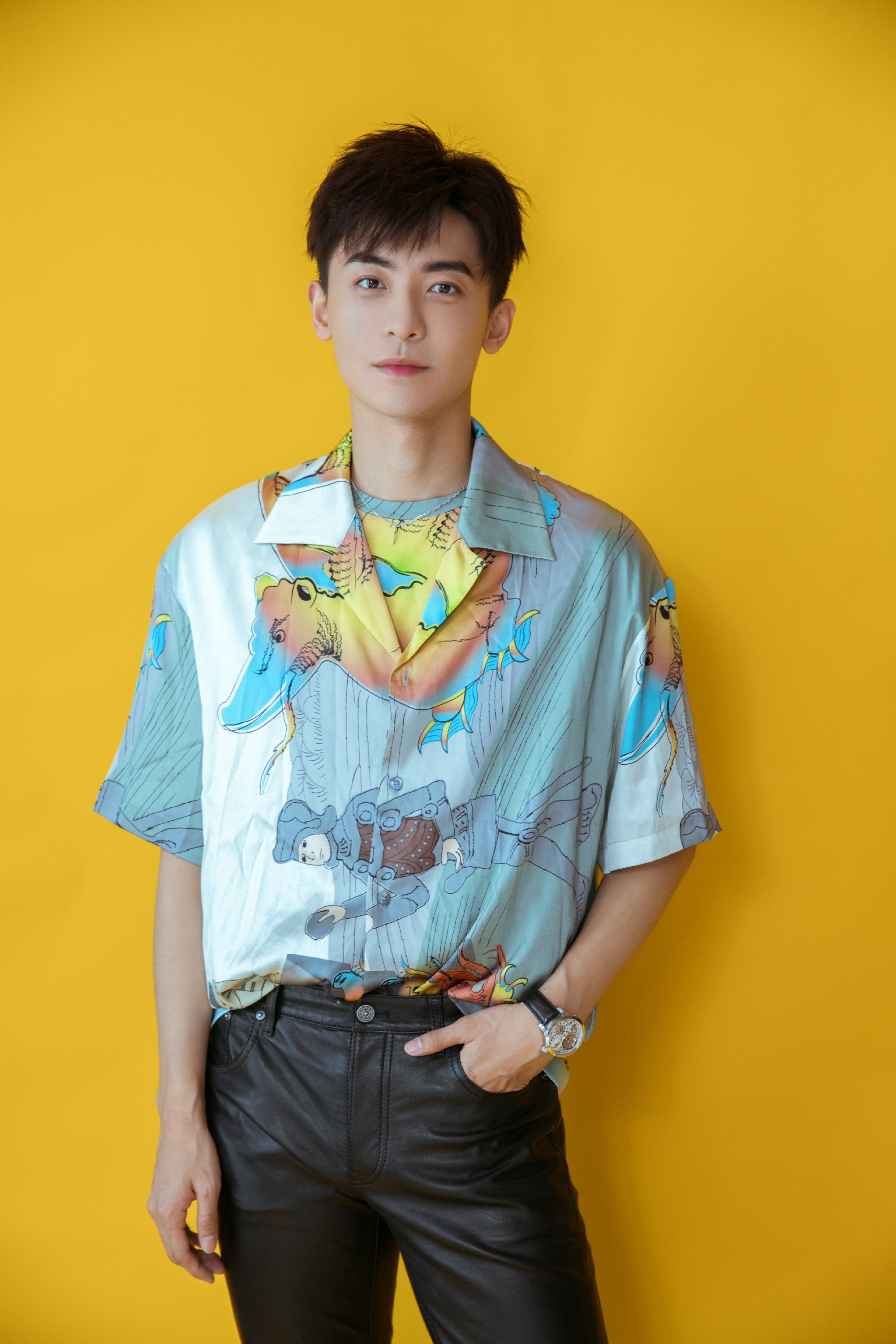 《我只喜欢你》赵志伟吴倩演绎神仙兄妹情 网友:欠我一个哥哥