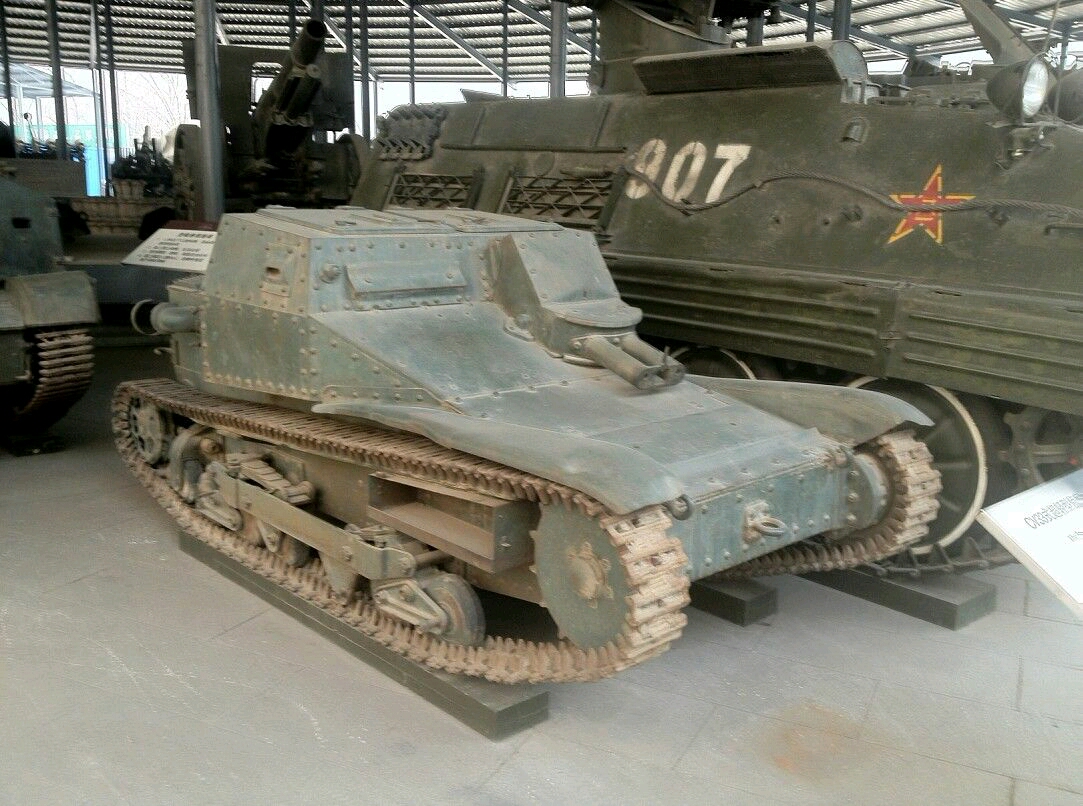 【坦克篇】二战期间意大利的奇葩之作—cv33超轻型坦克 哔哩哔哩