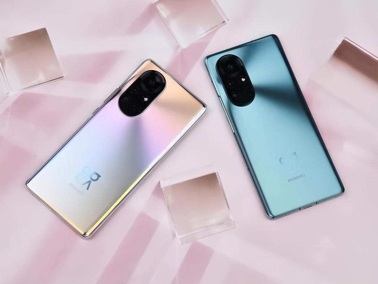 现在已经有不少华为粉丝买到了这两款手机,在某东上也相继给出了一些