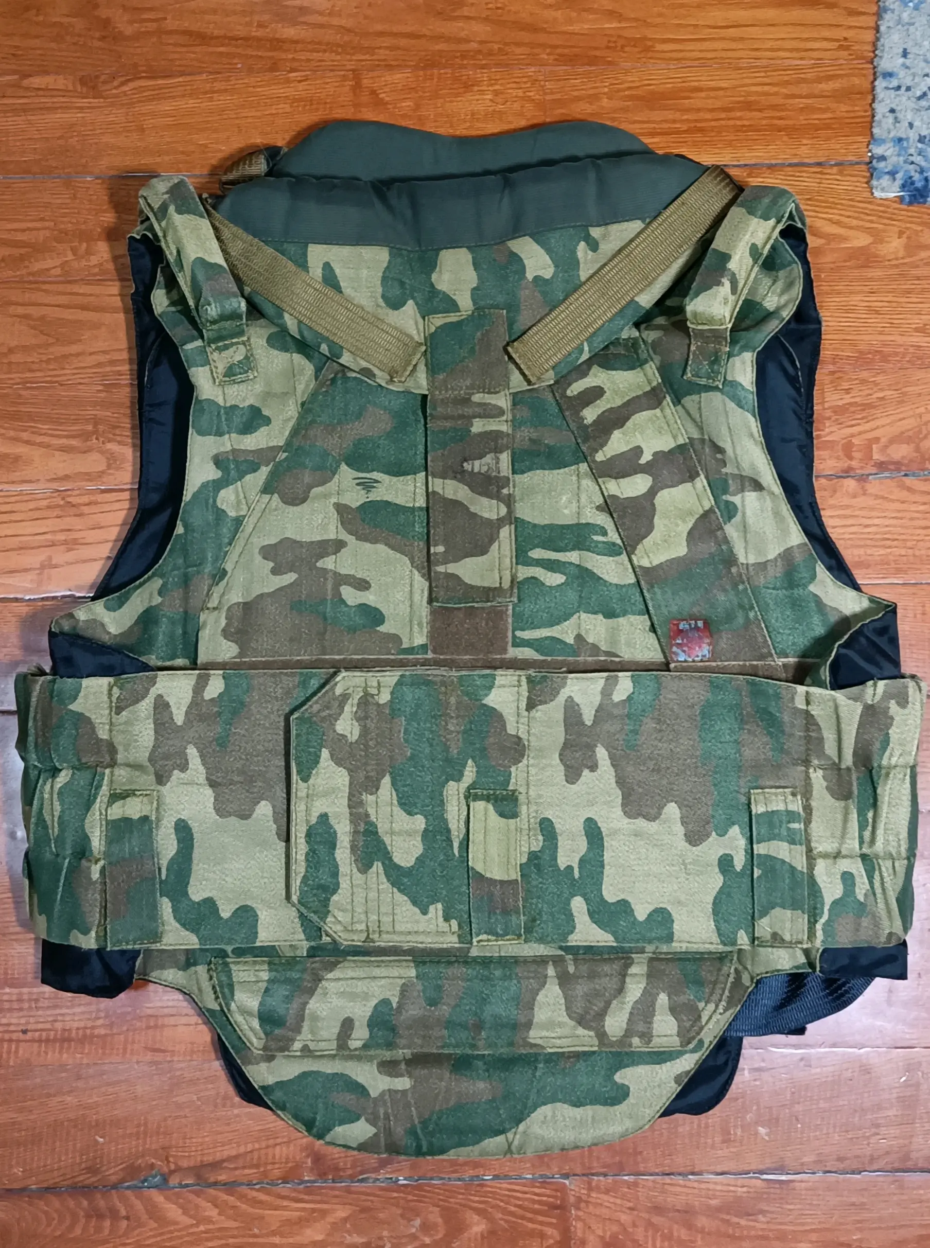 redut[堡垒]防弹背心