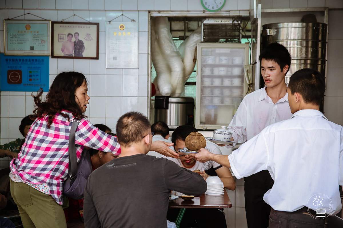 它是全广州最有名的炖汤店,你没喝过也听过丨