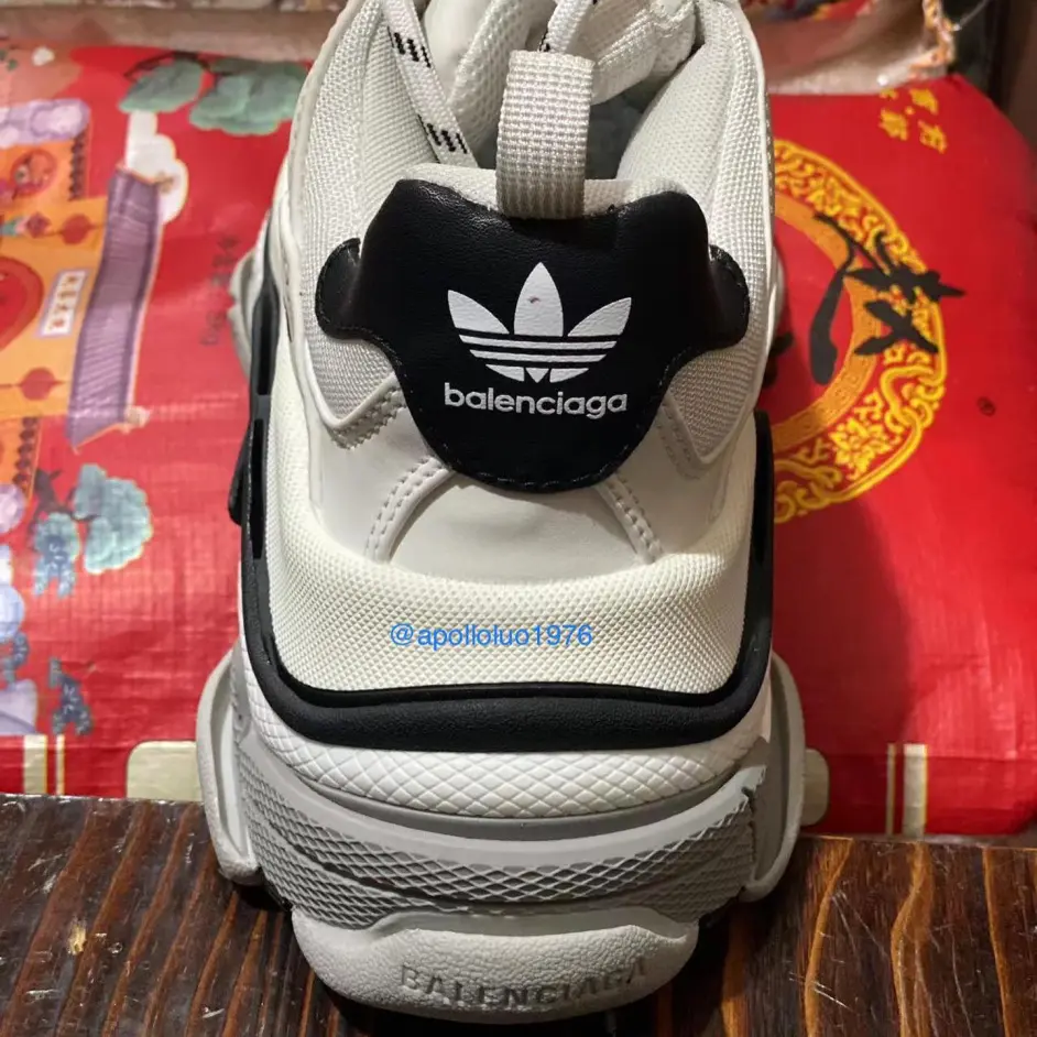 潮流新鲜事儿 Balenciaga 与adidas 联名 特斯拉8 天涨价三次 哔哩哔哩