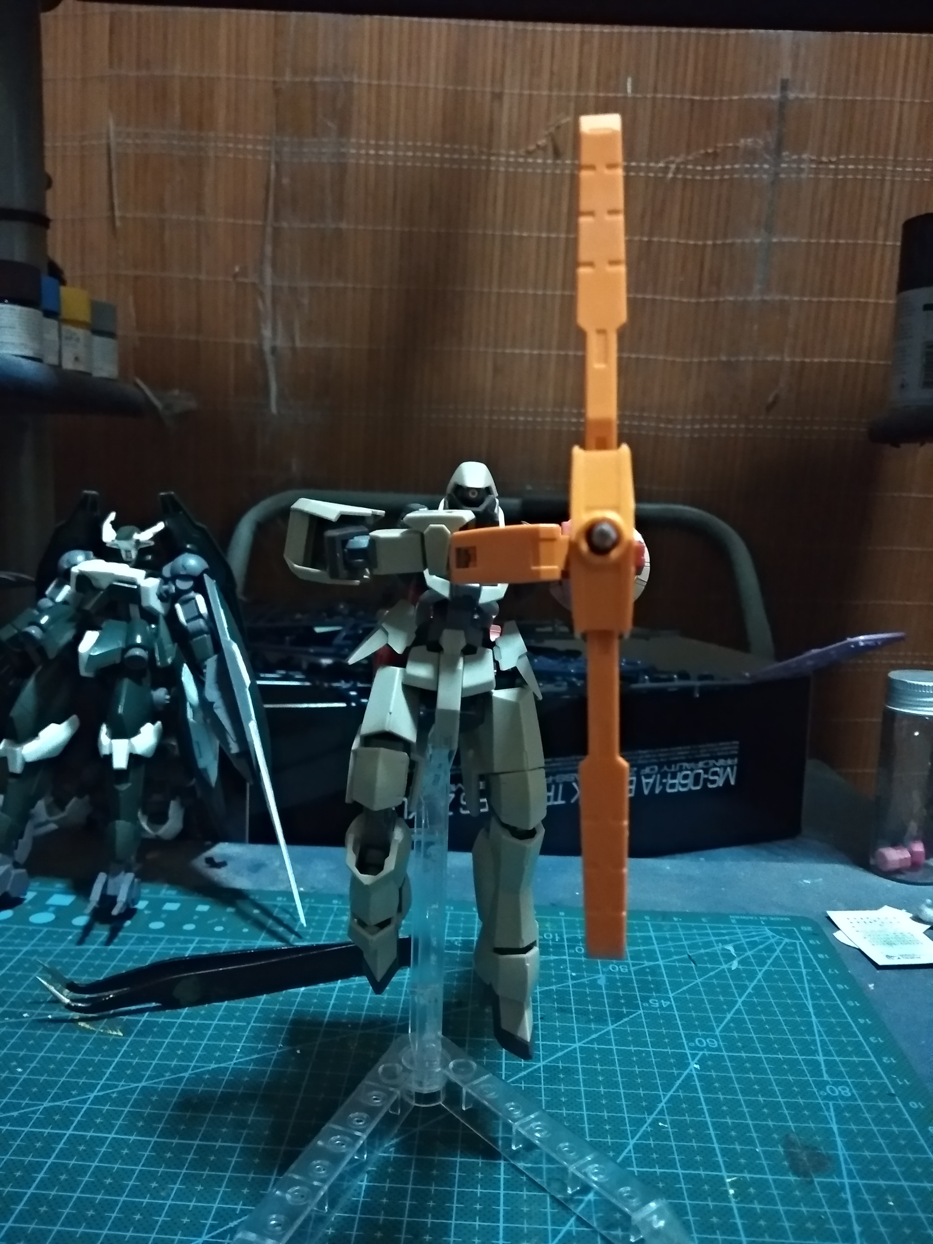 万代HGIBO 加拉尔霍恩 阿里安赫罗舰队(冈钉套