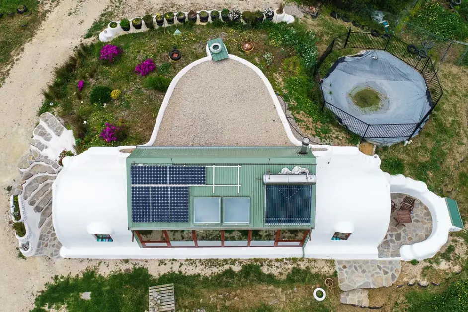 地球之家 自给自足的小房子earthship 哔哩哔哩