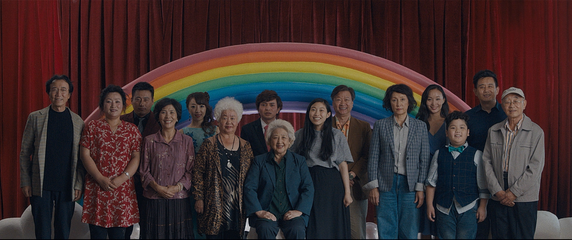 影评|《别告诉她》 谎言的真相