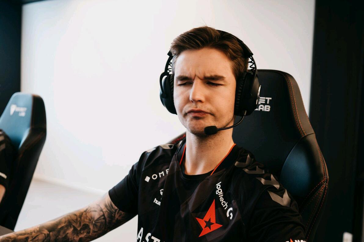 【CSGO】王朝解体，A队变阵或将下放两人。 - 哔哩哔哩