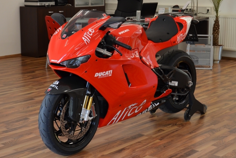 【简森巴顿de车辆百科】杜卡迪desmosedici rr