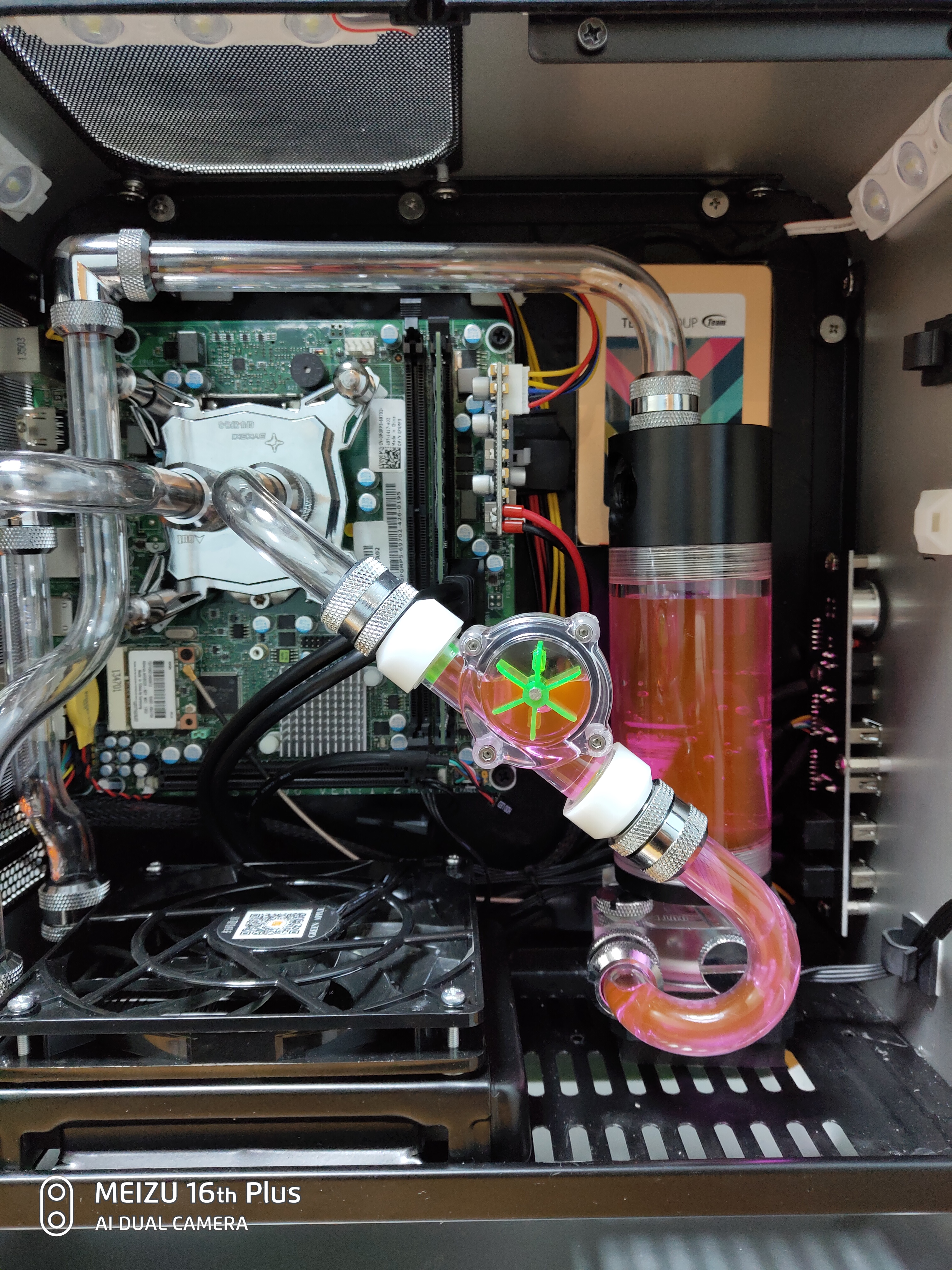 打造0性能乔思伯UMX1外星人迷你水冷主机