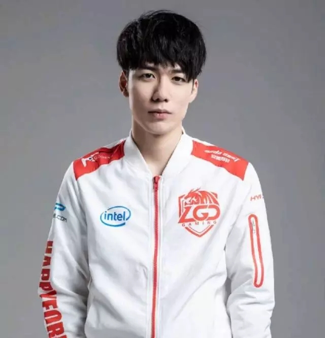 顶尖ADC选手没人要?KT战队痛失大将,LPL又