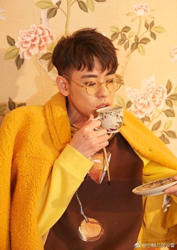 【九辫儿.脑洞篇】雅痞大哥禁忌恋 (请勿上升真人!