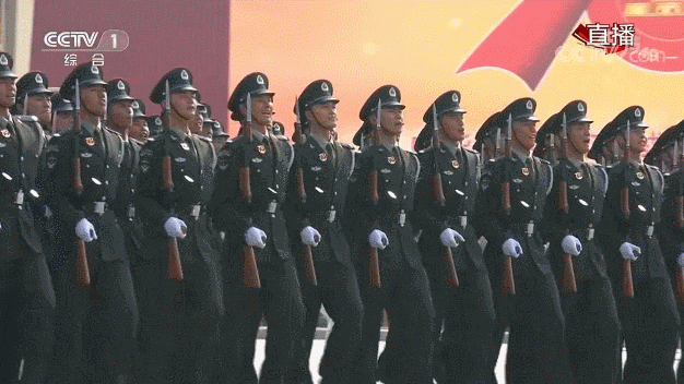 2019大阅兵又见81这支老枪怎么能5次参加阅兵盛典轻武专栏