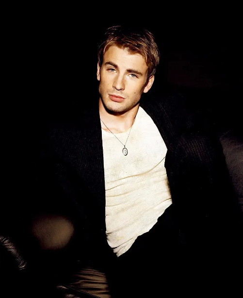 美国队长误发私密照引得全网疯狂,网友:美国队长我可以!