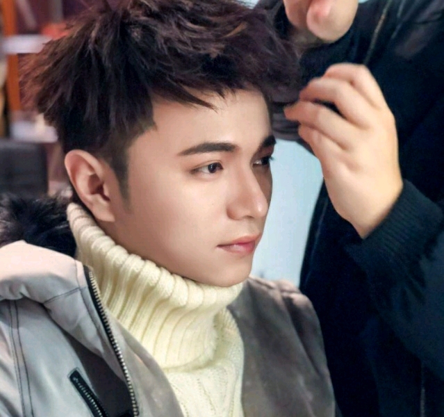 主播真名都叫啥?冯提莫土气张大仙霸气,剑仙的