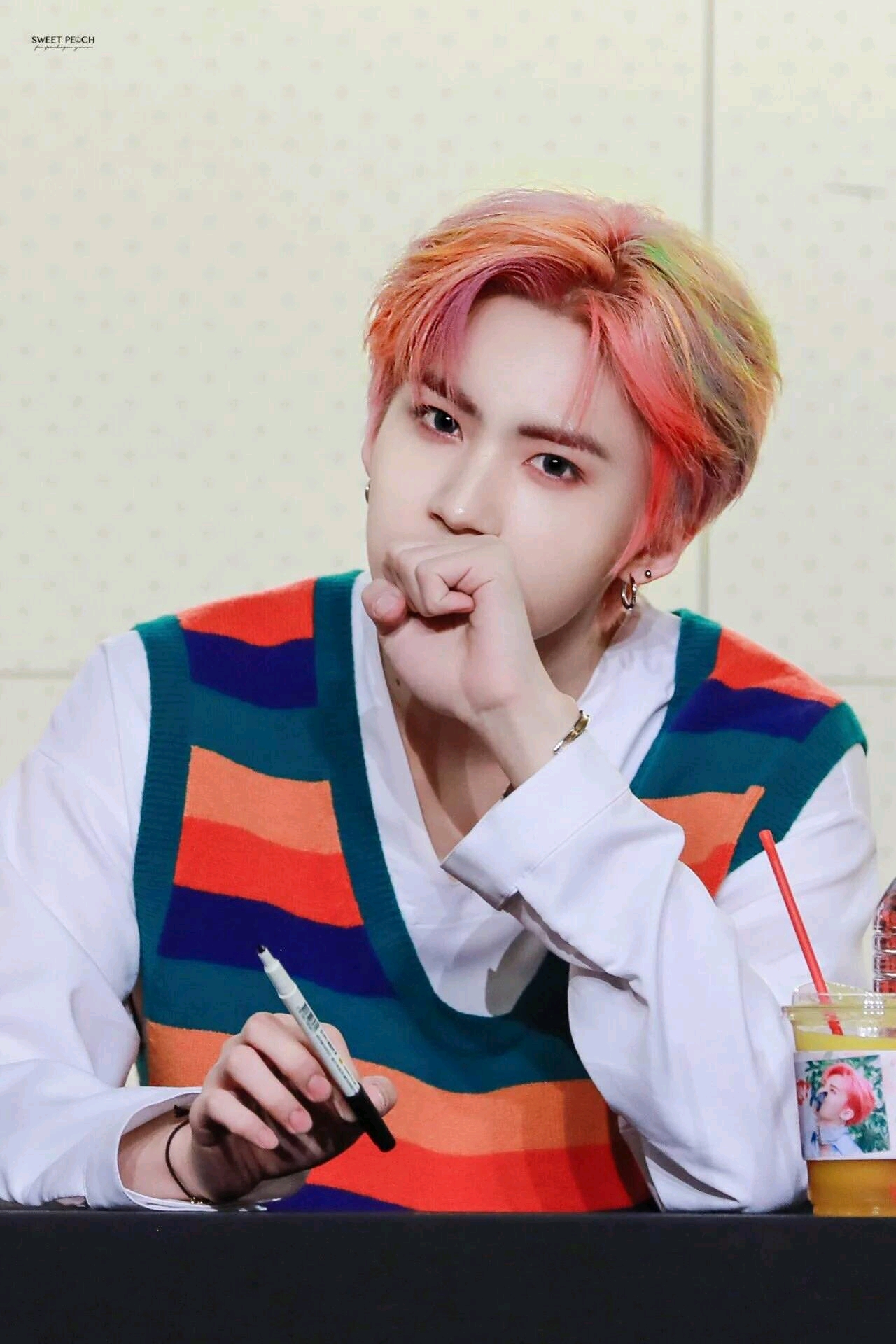 娱资讯(D社采访人气歌谣\/金在奂即将SOLO出