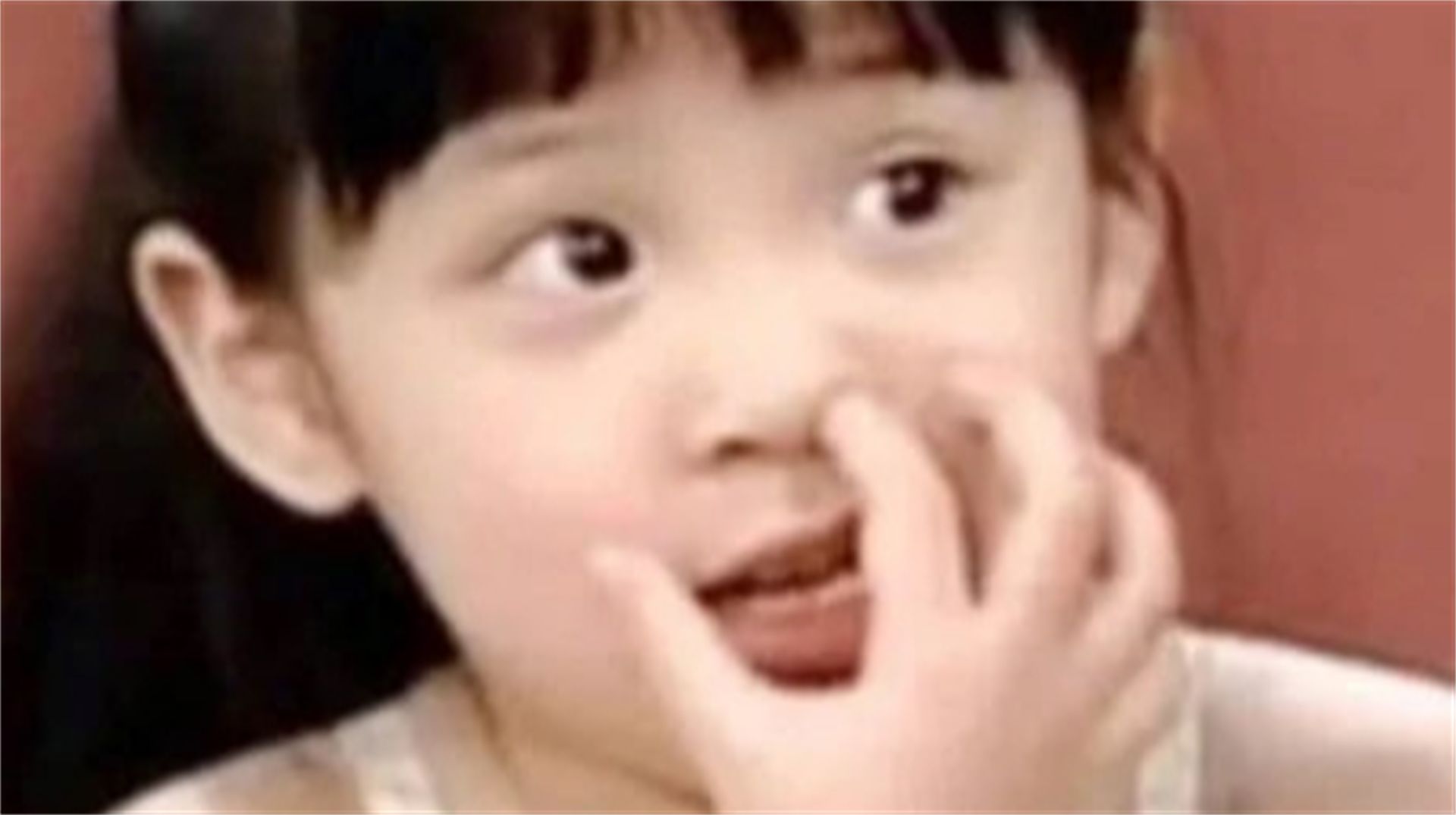 图片[24]-5位女星的童年旧照，杨幂热巴萌化网友，杨紫却被直言长得“丑”-妖次元