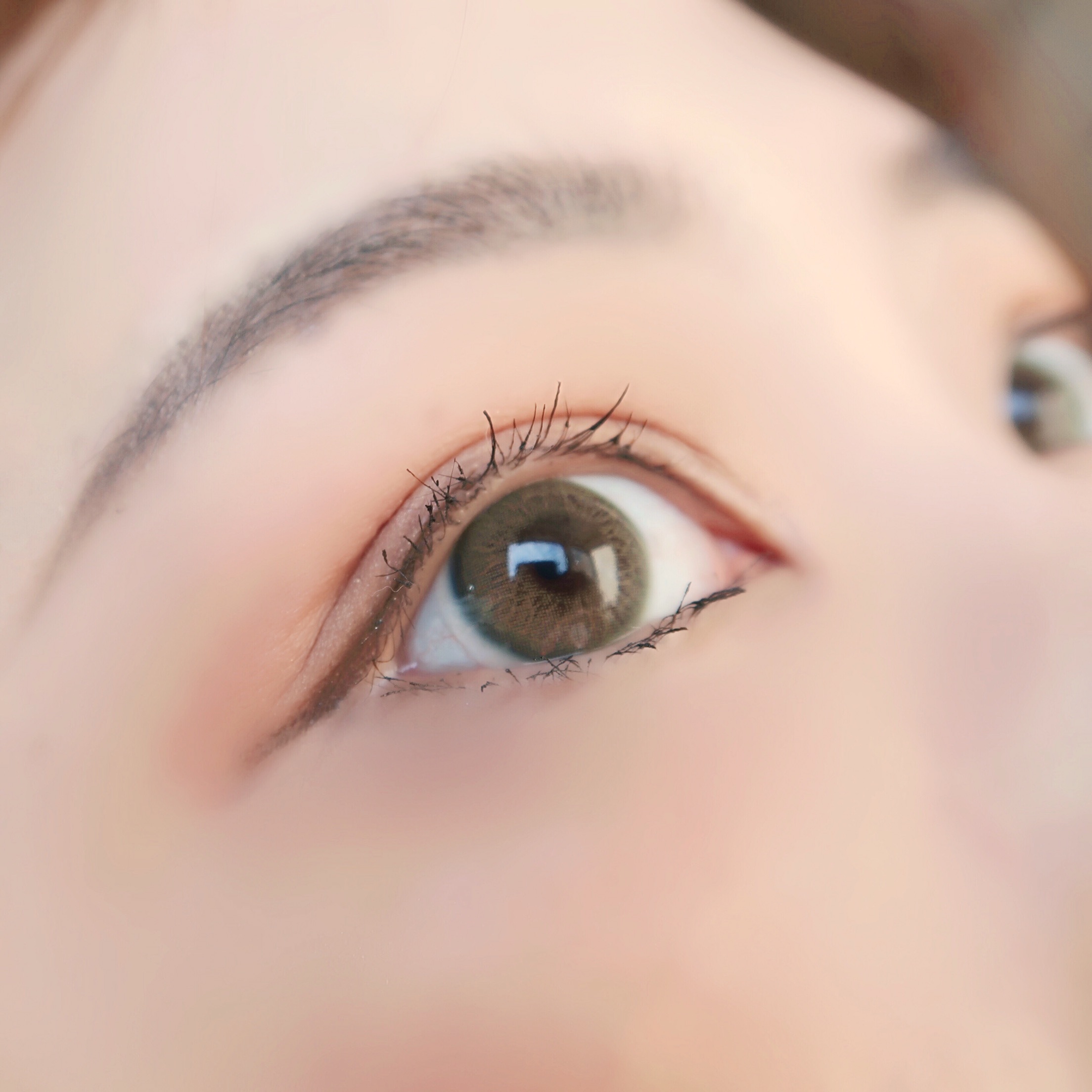 融瞳孔效果太好了,天生的绿眼珠.