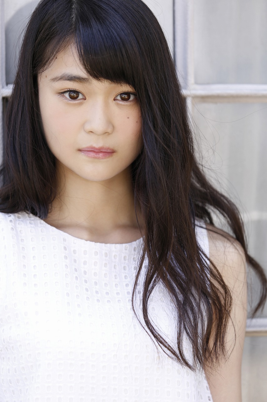 欅坂46 16年以来的写真连载(继续两年前的连载)石森虹花一