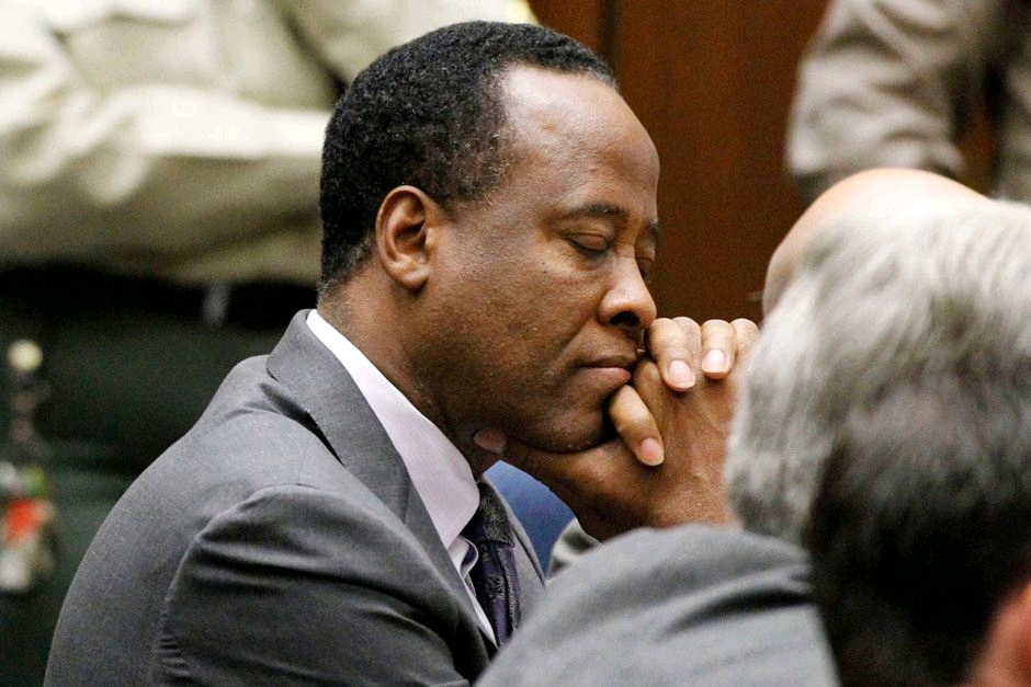 迈克尔杰克逊死于止痛药过摄?网友:不懂别瞎说