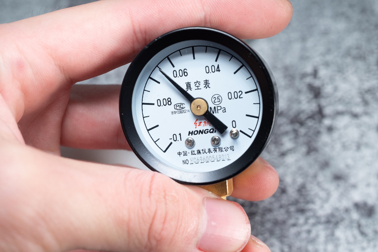 200元,在家自制一台滴胶和硅胶模具用的真空负压机