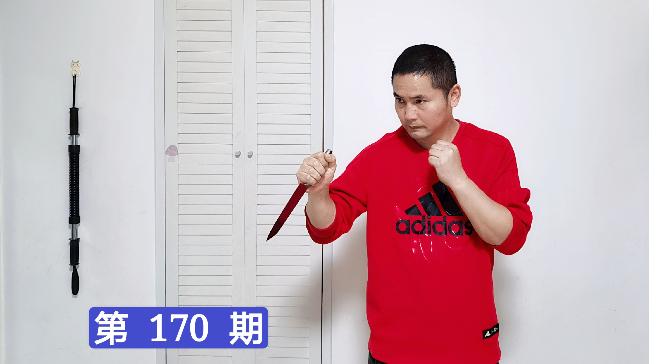 特警教官:为什么特种兵喜欢反握匕首?正握和反握有何不同?