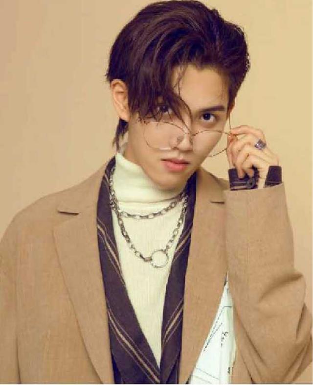 天浩盛世alibi男团和awink女团入驻m-idol音乐现场