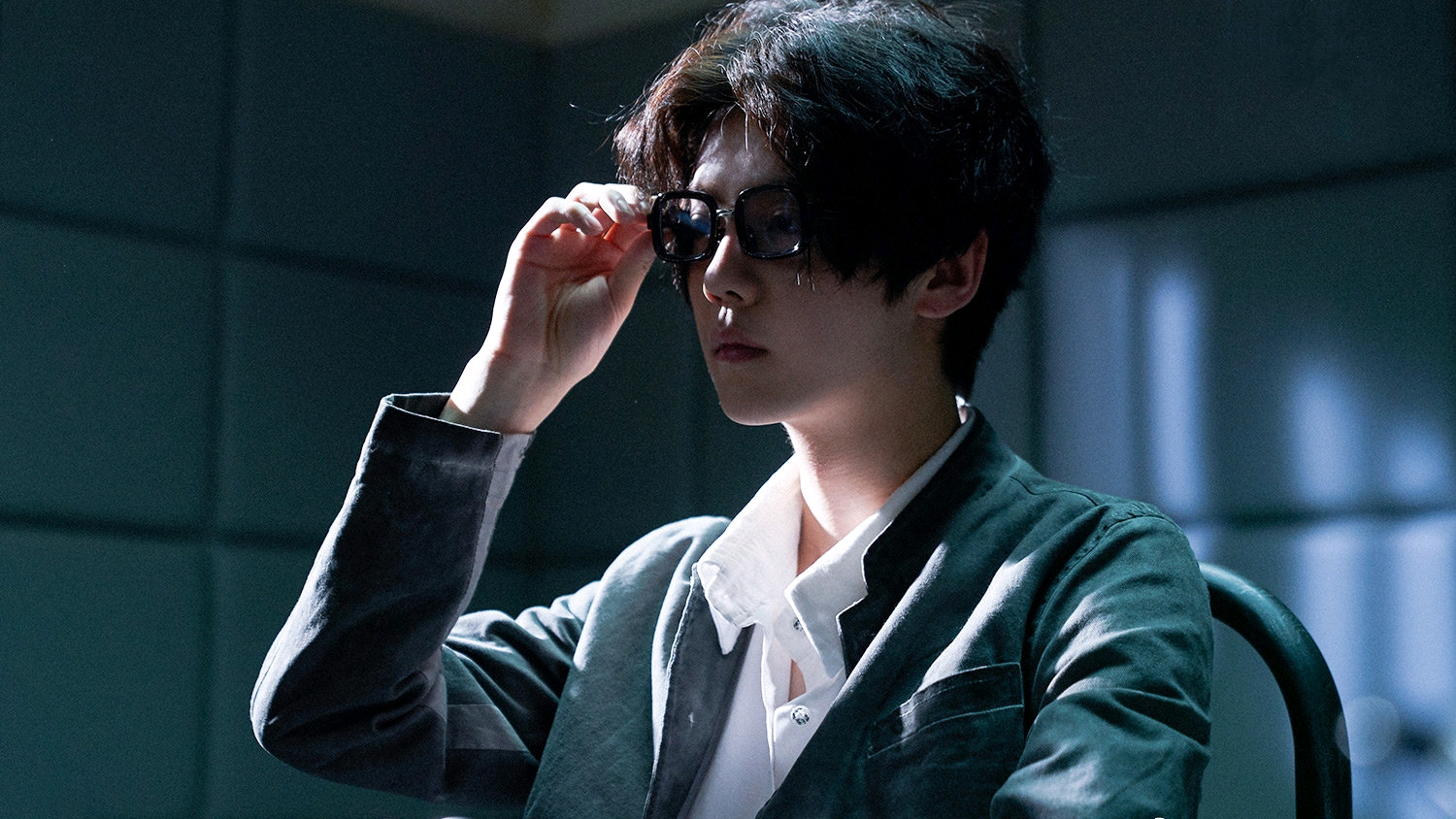 封面 阿拉斯加海湾 木木三剧照 橘黄色颜料