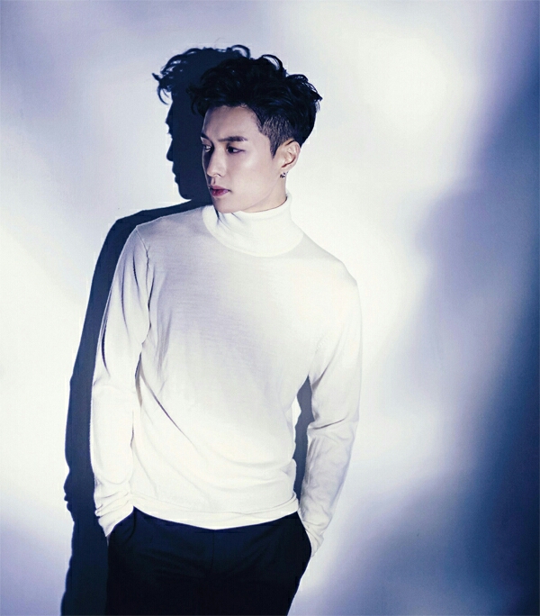 这是尹初夏来到中国的第三年,说是来留学,但真实情况无论是她自己