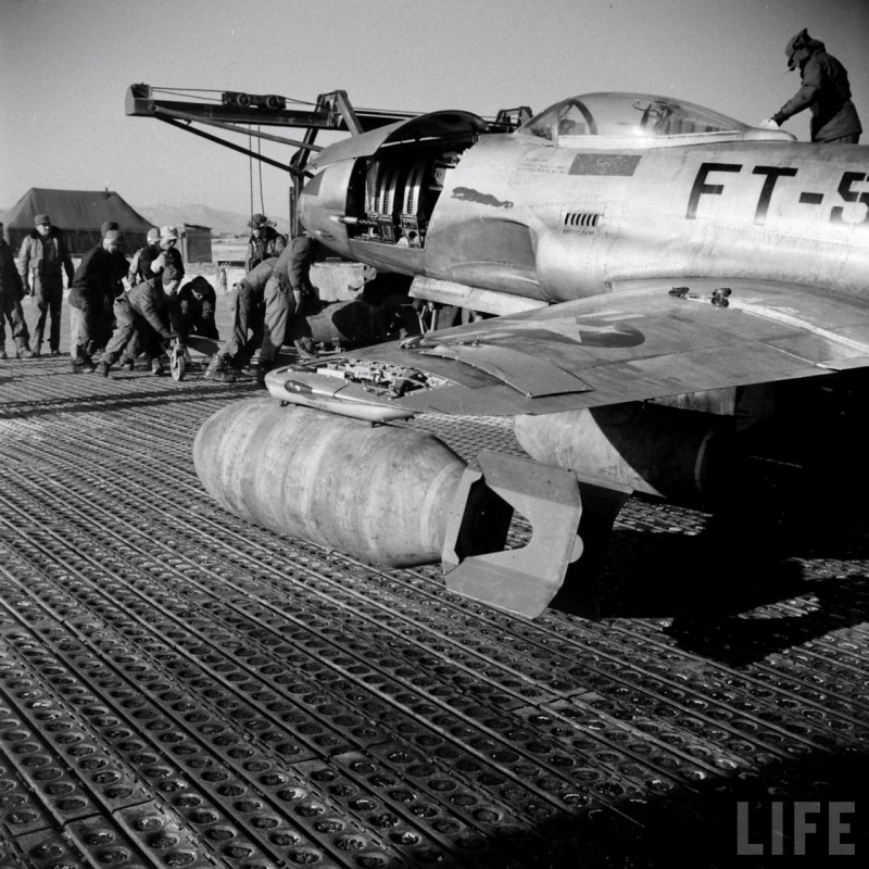 老照片 朝鲜战争中的美军f-80流星战斗机
