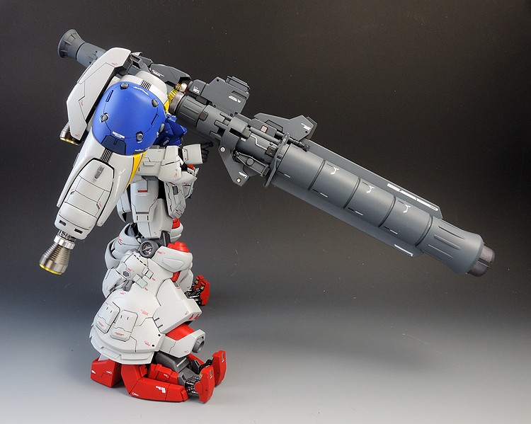 gp02,是联邦军gp计划的核心部分.