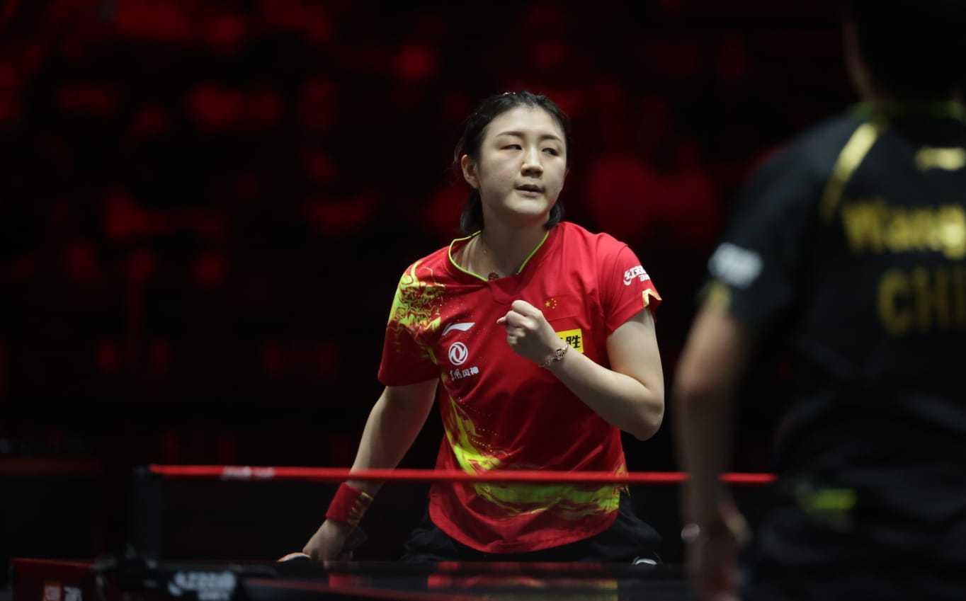 祝贺！王曼昱零封对手头号球星，世乒赛中国女团暂时1-0领先！ - 哔哩哔哩
