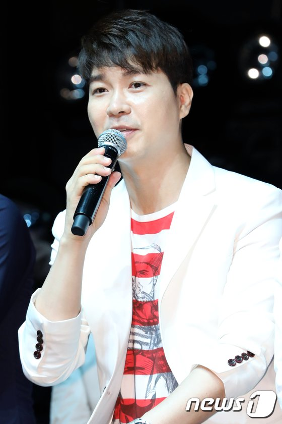 被全家争夺个人财产的朴修弘,今天在综艺正常参与中,预计录制到下午该怎么说呢? 哔哩哔哩