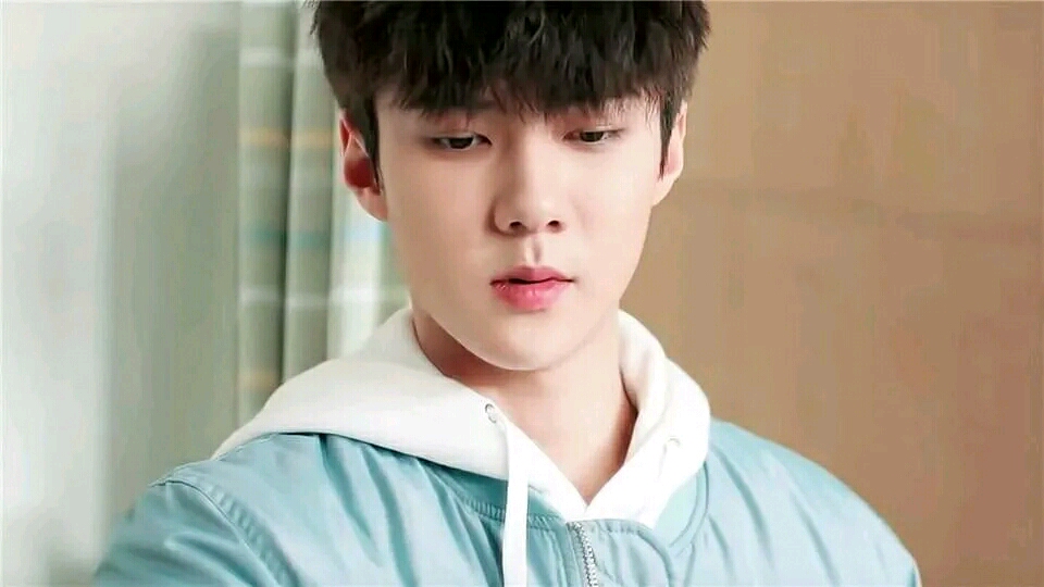 「吴世勋」假正经×真怂包‖⒍"都说撒娇男人最好命,你就是典范.