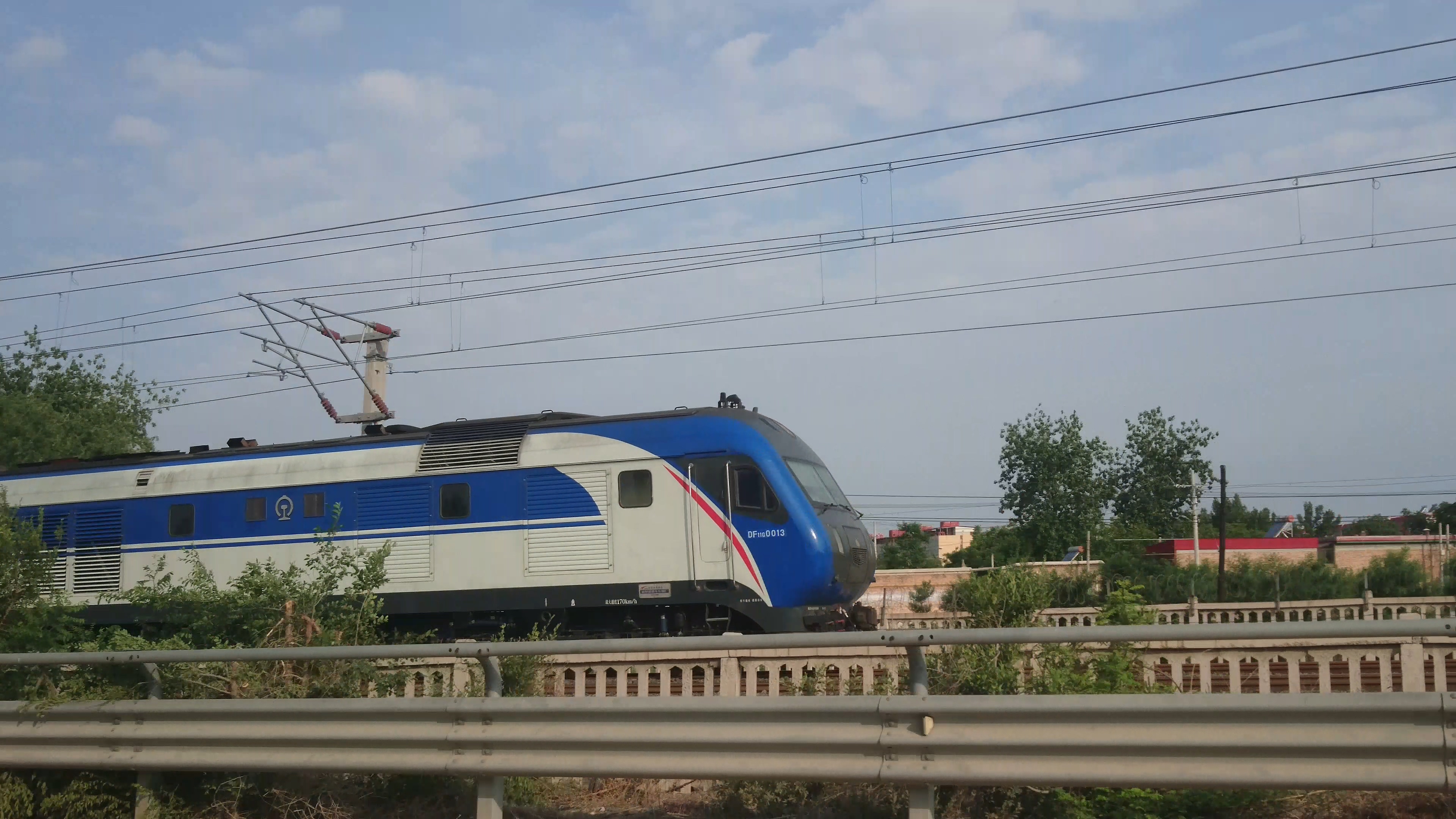 [跨越号]df11g0013-0014 长沙到北京的直达特快列车 z208 夏日通过机